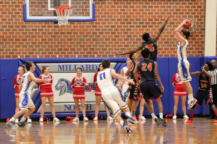 Boys basketball battles Nebraskas best