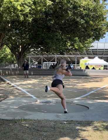 Navigation to Story: National Throw-Down